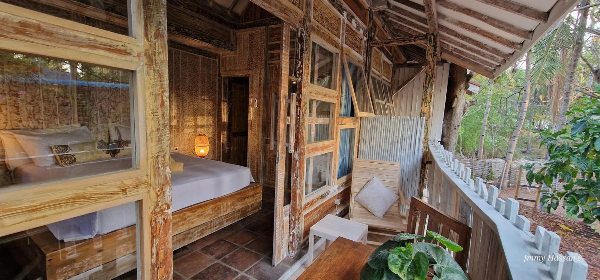 Villas Light House - Eco-Traditional Joglo Gili Trawangan Exterior foto